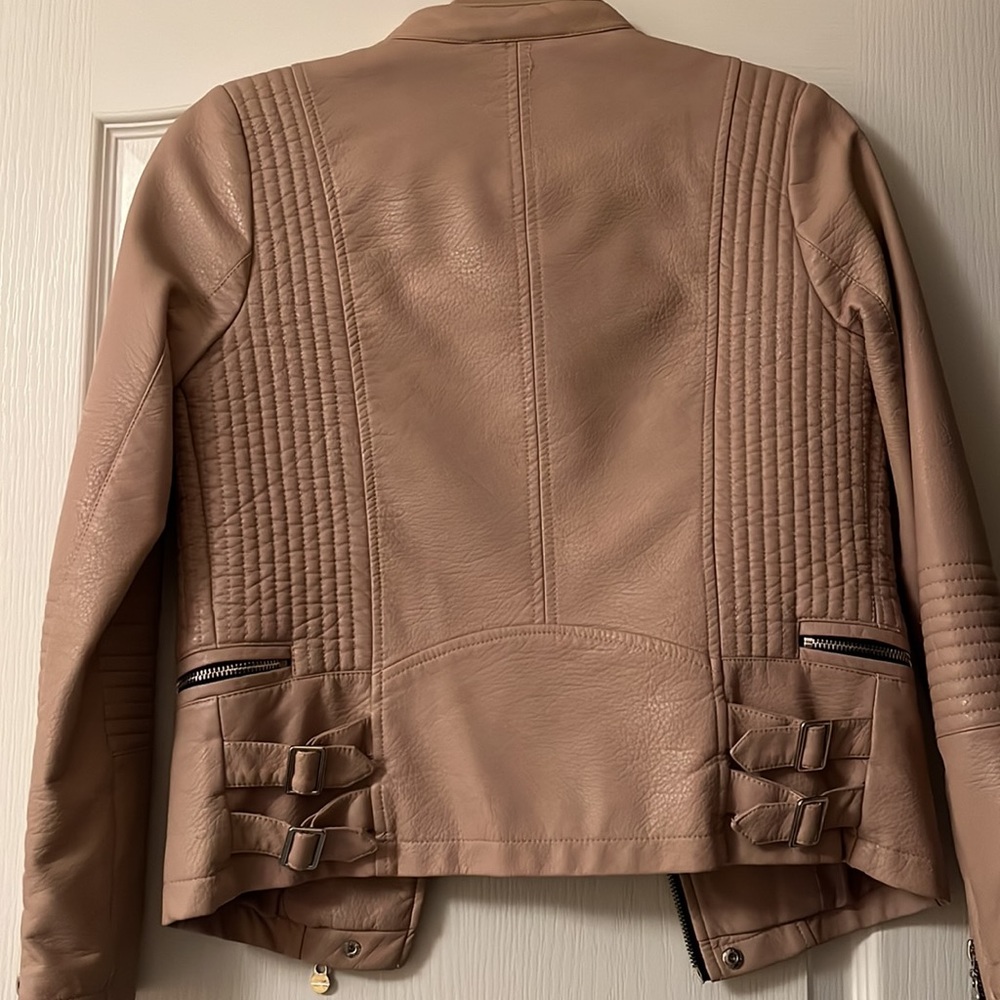 Leather Jacket - Picture 4 of 5